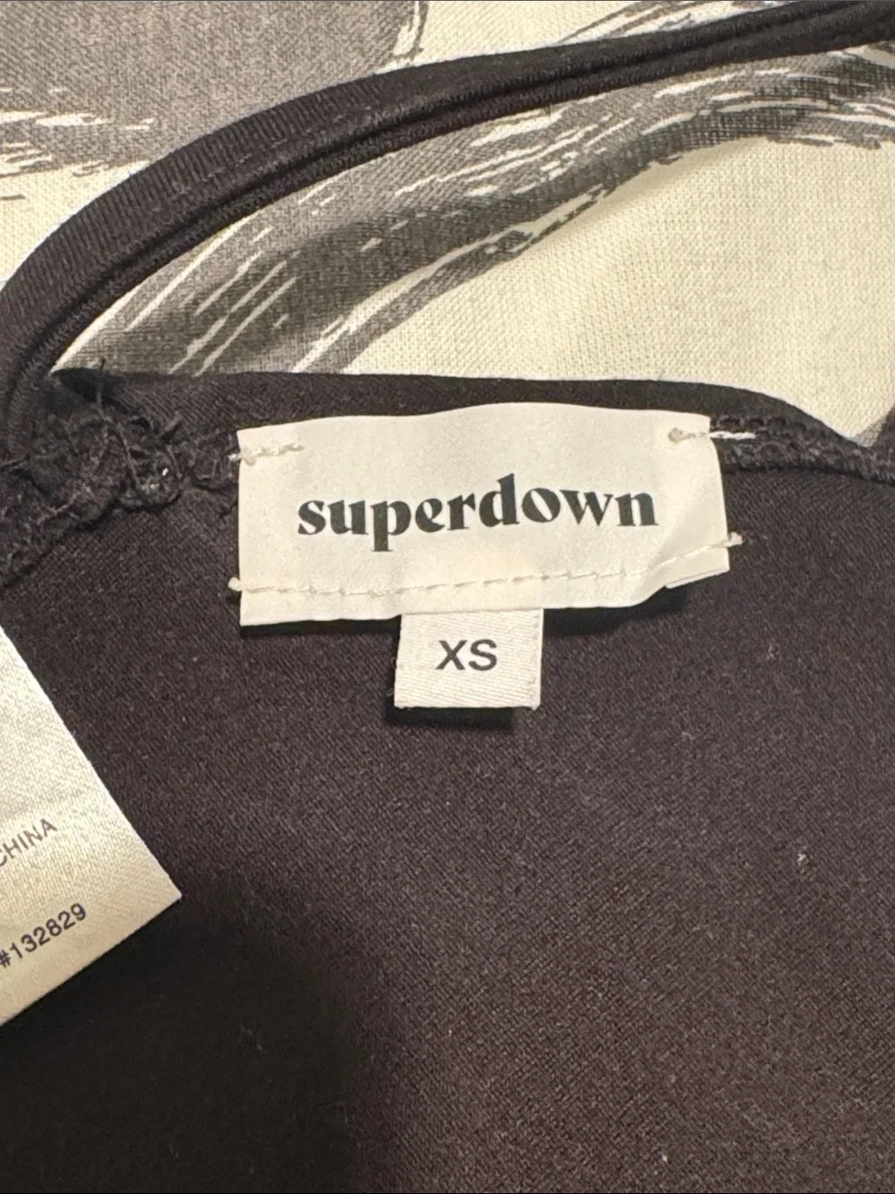 superdown Black Strappy Crop Top - Picture 2 of 3